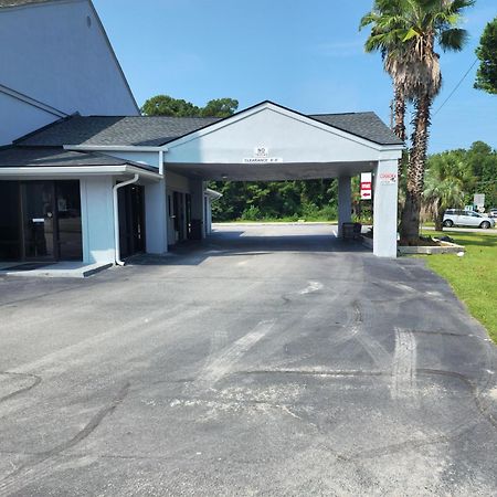 Days Inn By Wyndham Hardeeville Near Hilton Head Exterior photo